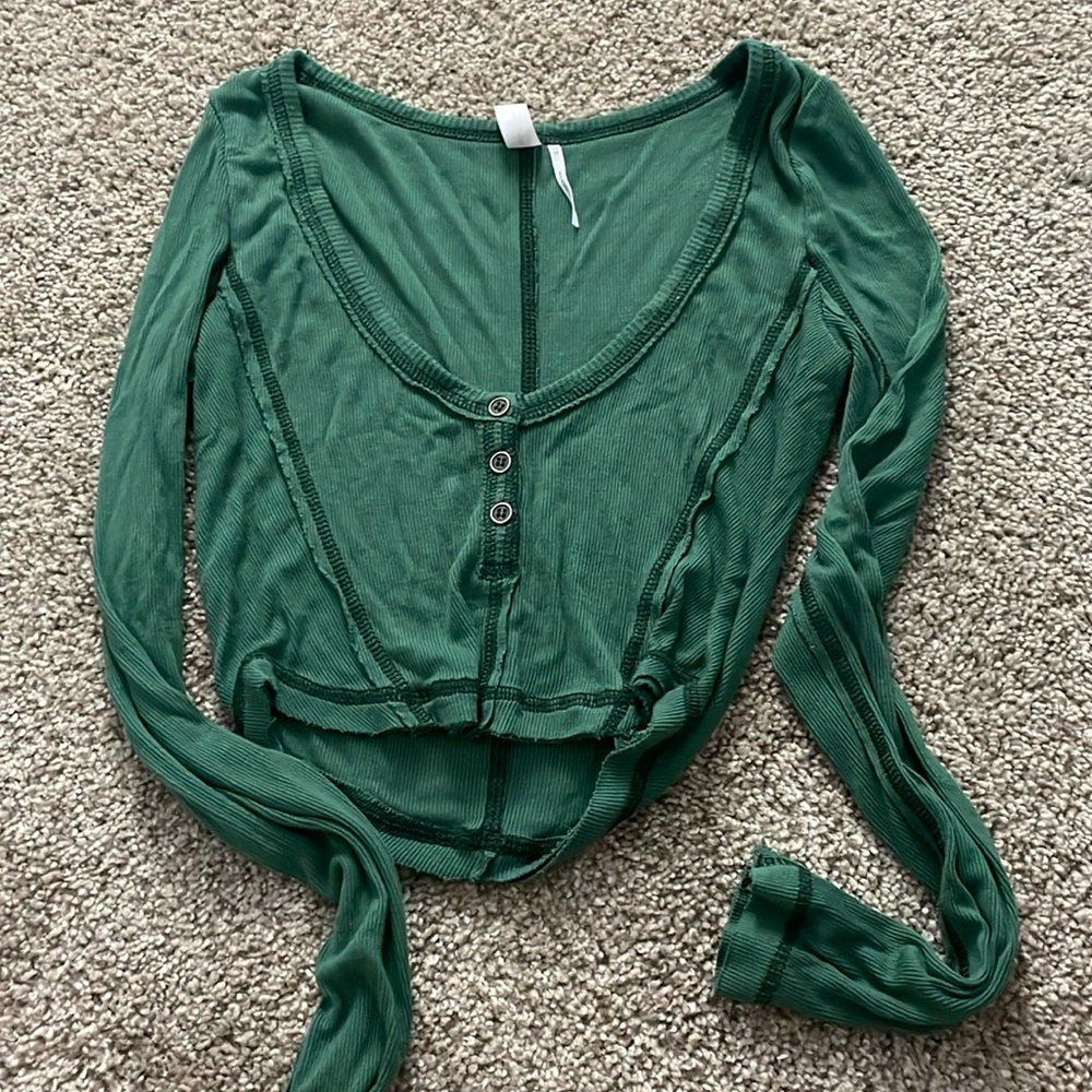 urban outfitters green long sleeve